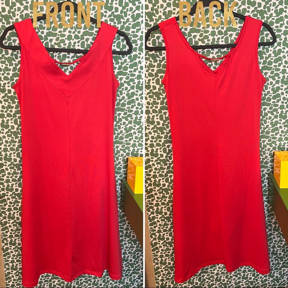 NWOT Lady in Red 💃🏻 Soft, non-clingy and perfect length 👏🏼